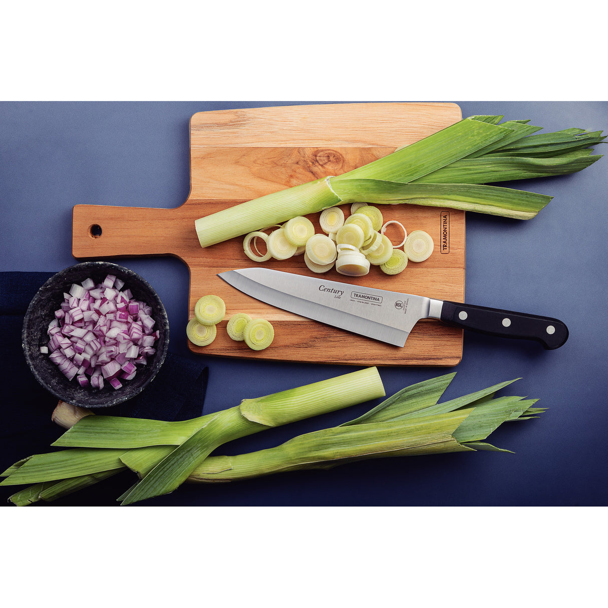 Tramontina Century 7" viilutus- ja hakkimisnuga