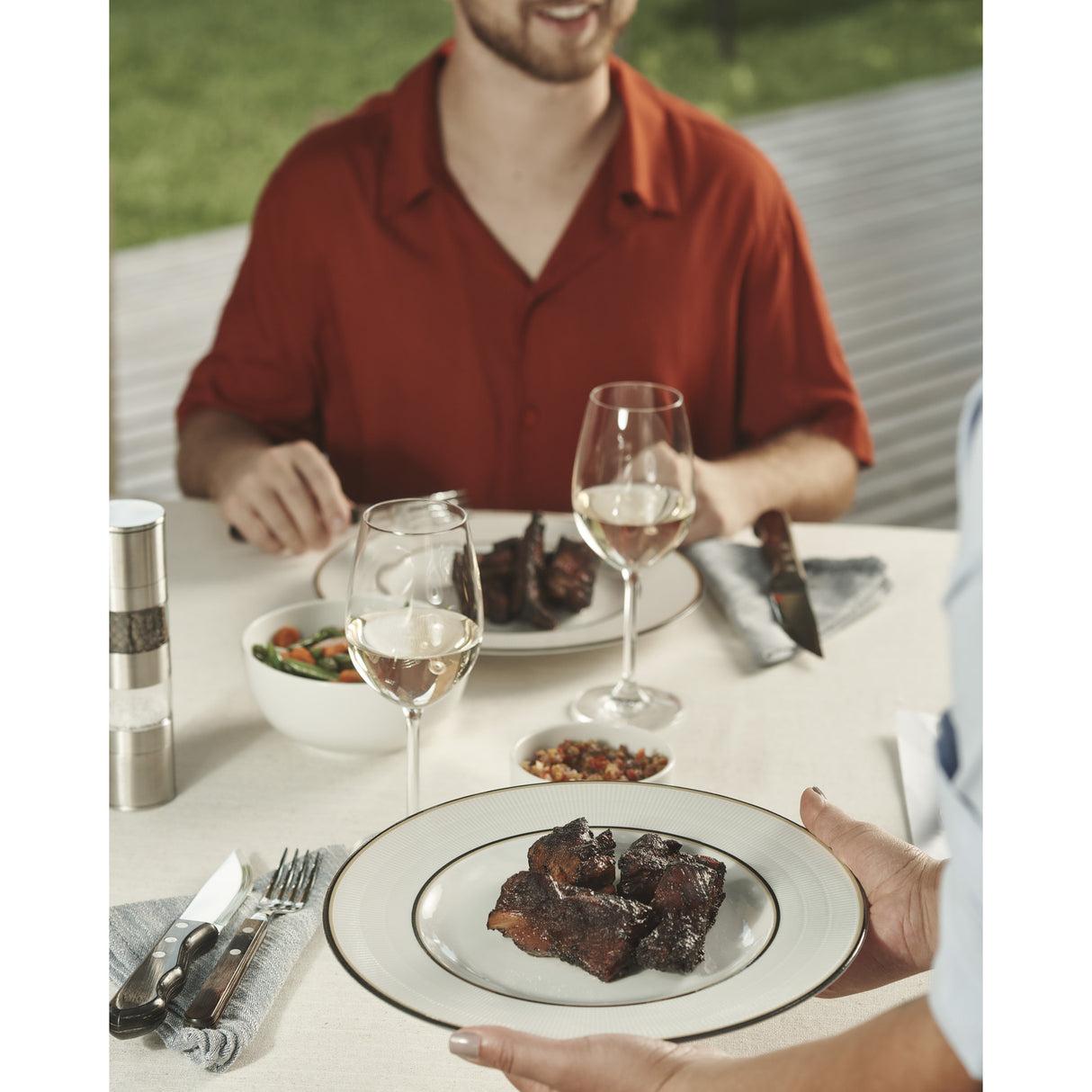 SIENNA dinnerware porcelain set