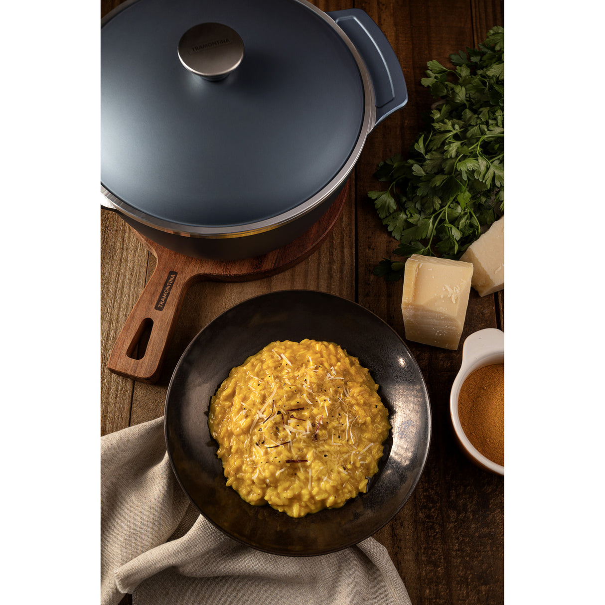24CM 3.7L CASSEROLE LYON BLUE