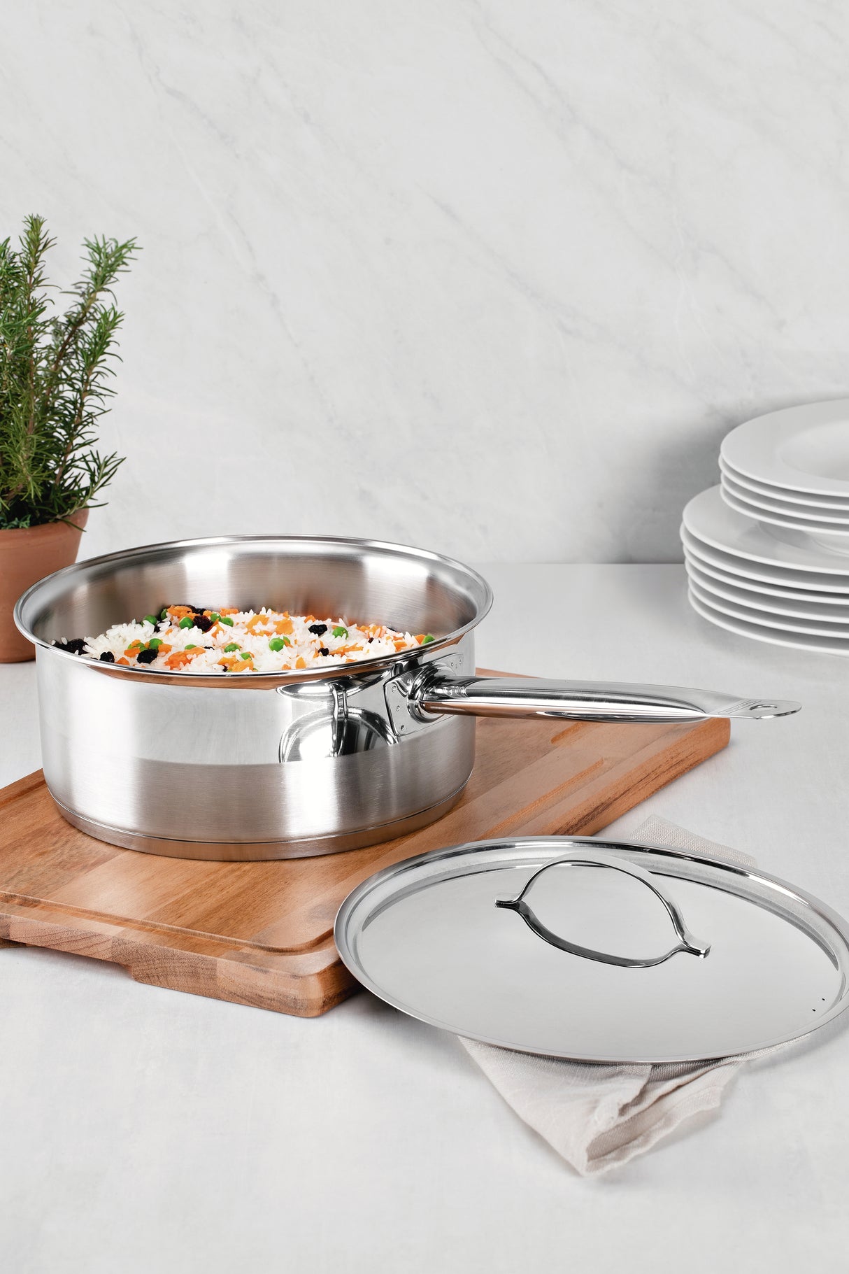 Professional, 20 cm 2.9 L stainless steel saucepan
