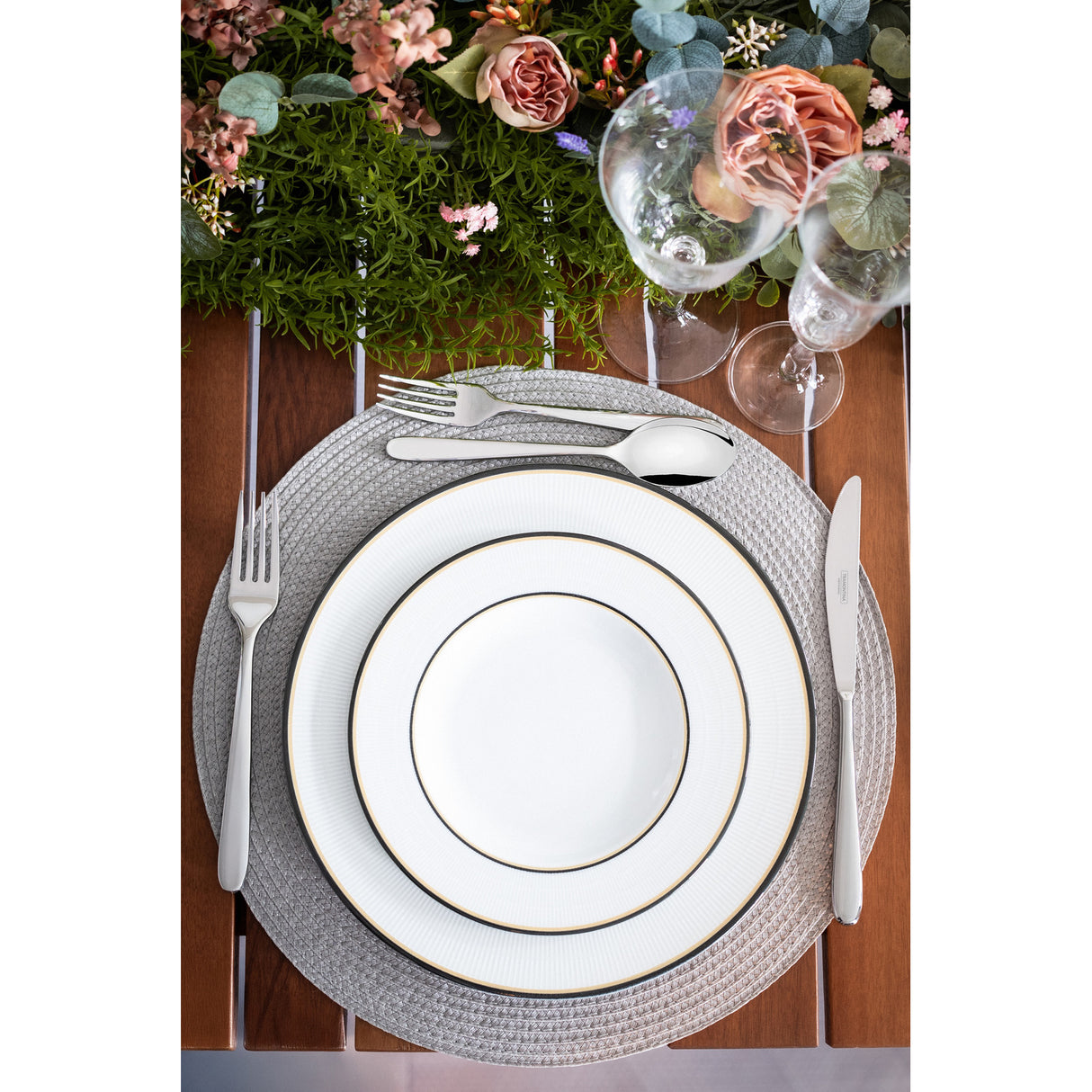 SIENNA dinnerware porcelain set
